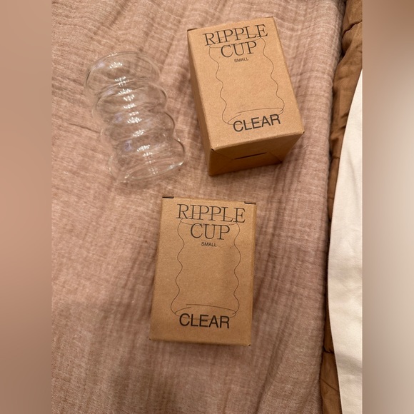 Sophie Lou Jacobsen Clear Ripple Cup - Picture 2 of 5